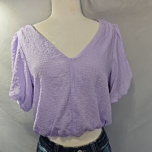 Astr Lilac Textured V-Neck Blouse